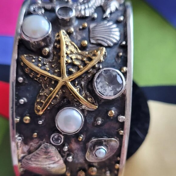 Echo of the Dreamer Botticelli Sea Life Cuff Bracelet - Picture 5 of 5